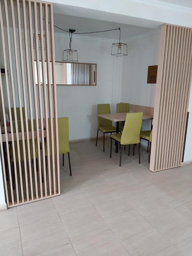 Hotel Alexander House à Deva Extérieur photo