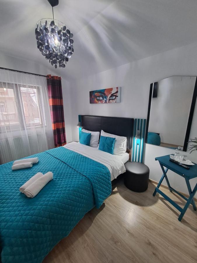 Hotel Alexander House à Deva Extérieur photo