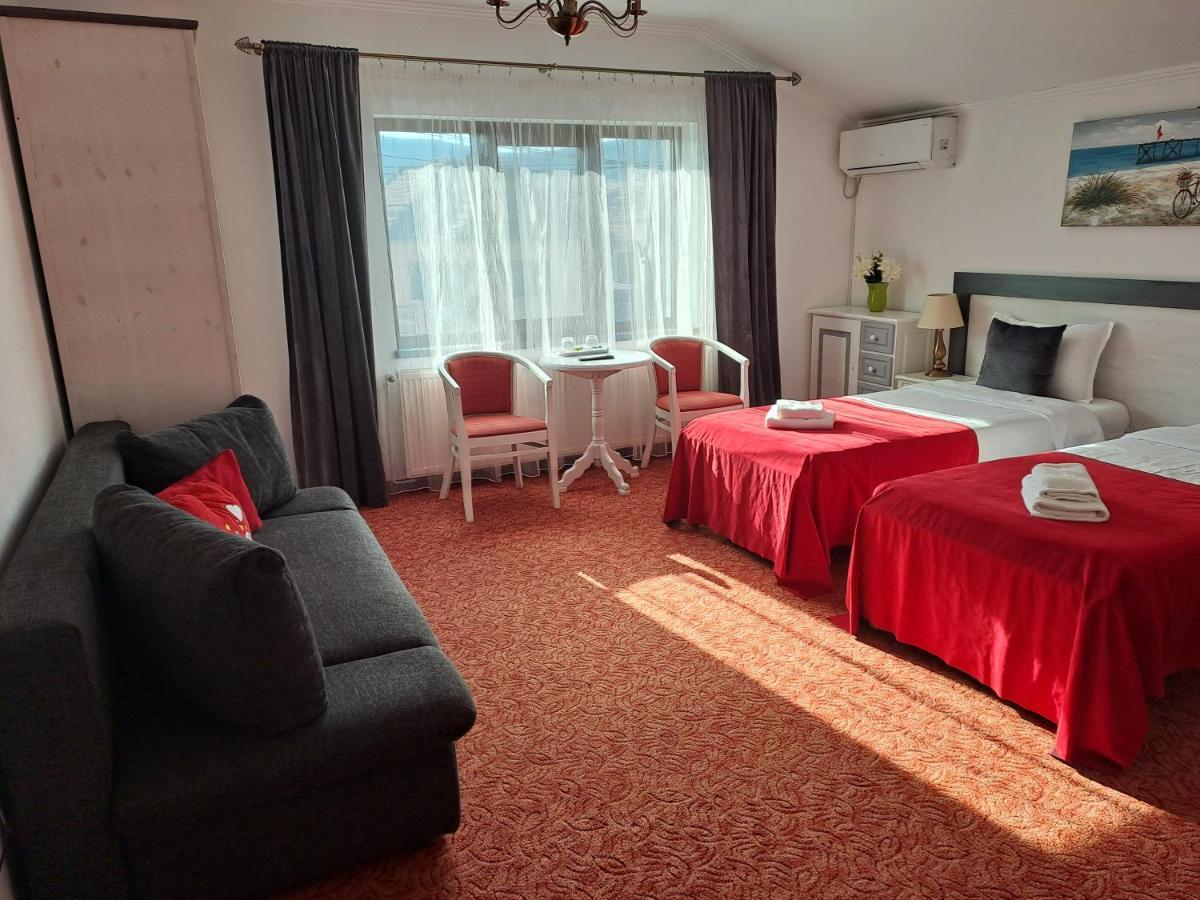 Hotel Alexander House à Deva Extérieur photo