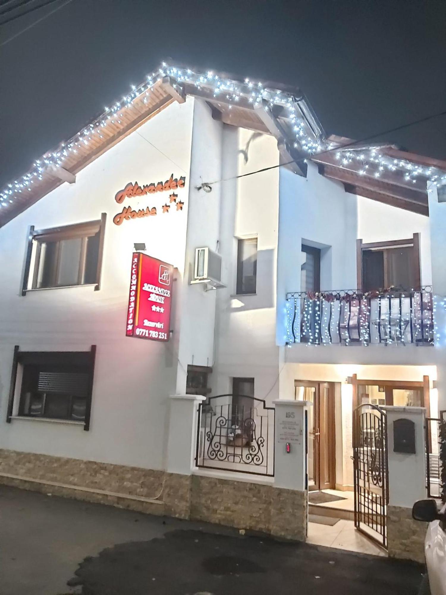 Hotel Alexander House à Deva Extérieur photo