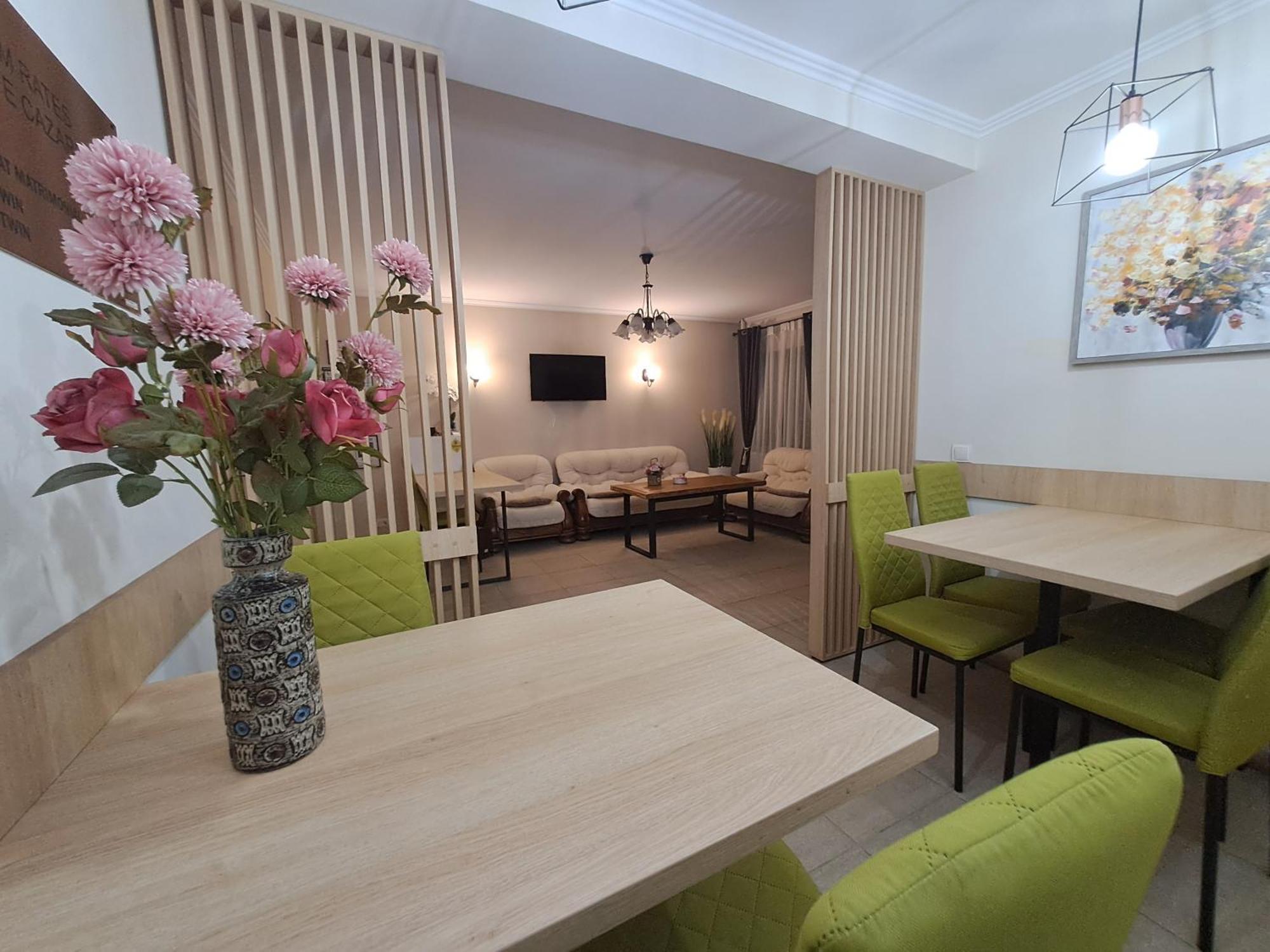 Hotel Alexander House à Deva Extérieur photo
