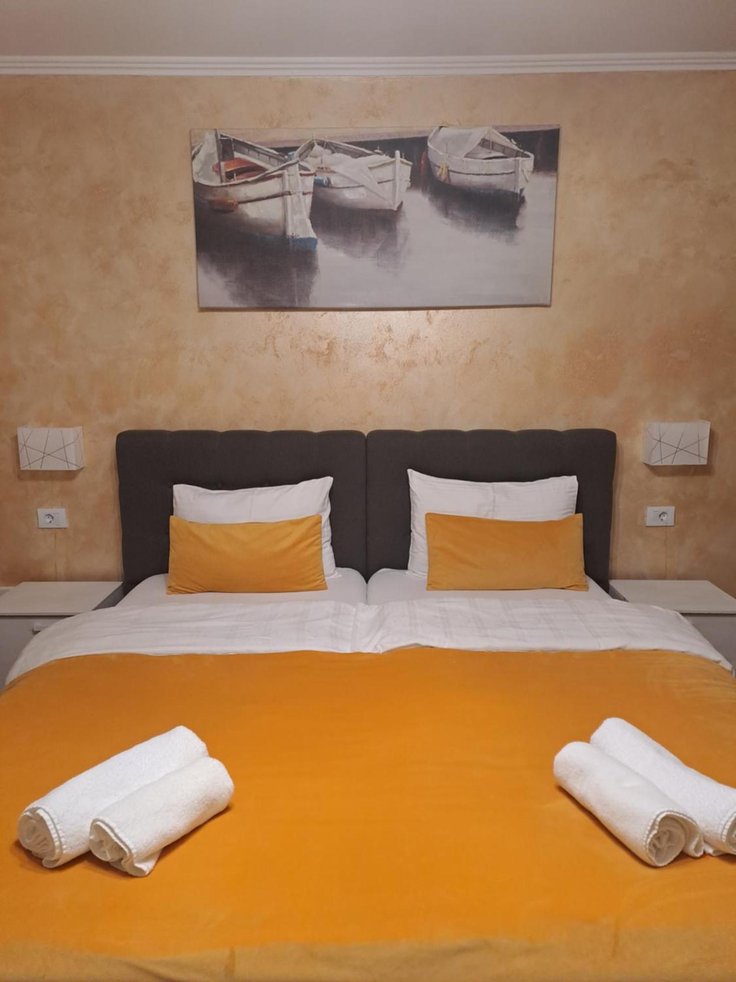 Hotel Alexander House à Deva Extérieur photo