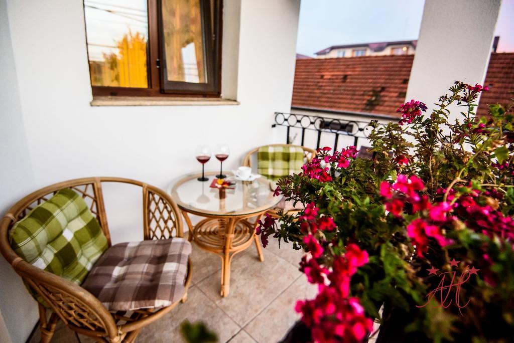 Hotel Alexander House à Deva Extérieur photo